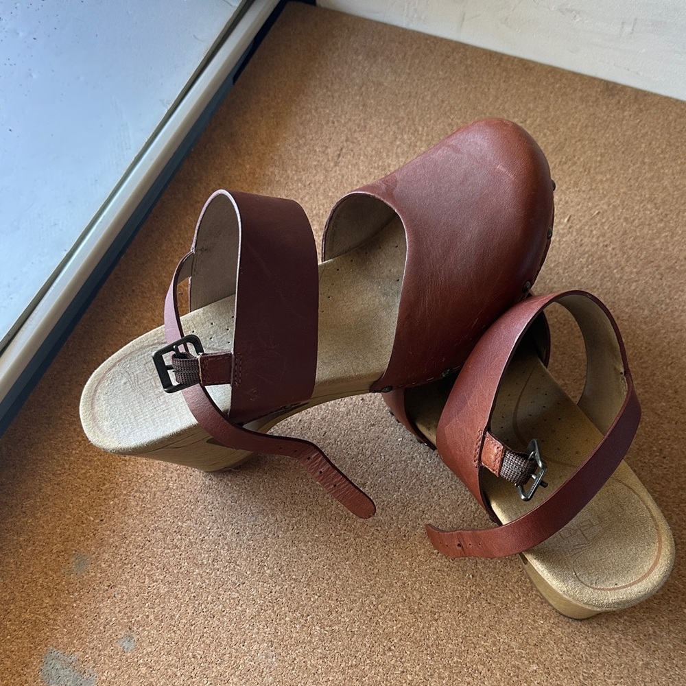 Dansko Brown Leather Mules - Picture 3 of 3